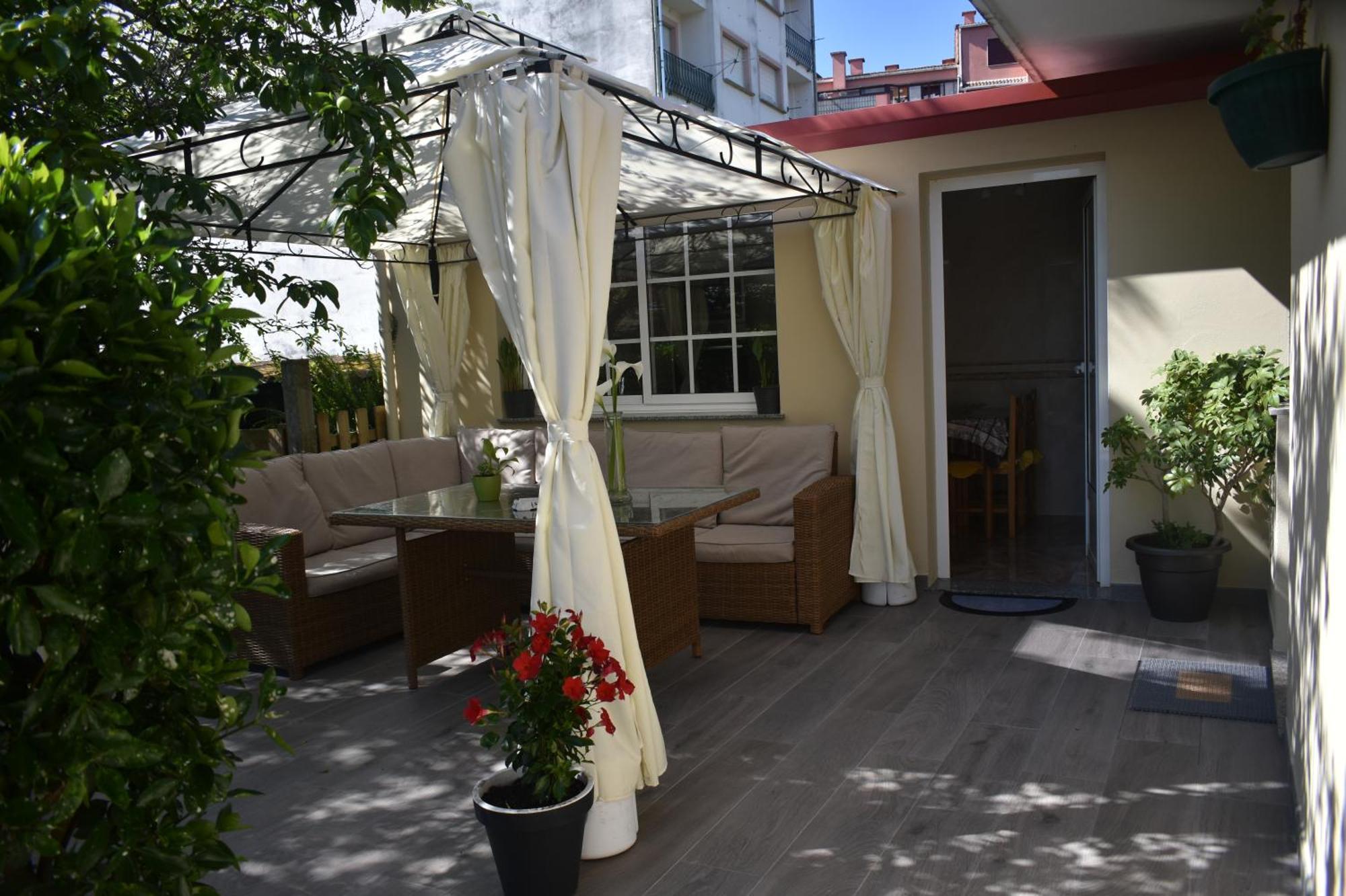 Jardin, Terraza Y Barbacoa Apartment O Grove Exterior photo